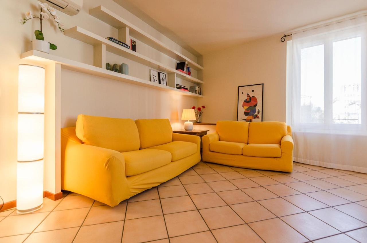 Apartamento Flat 13: Elegante E Luminoso Con Terrazzo Privato Bolonia Exterior foto
