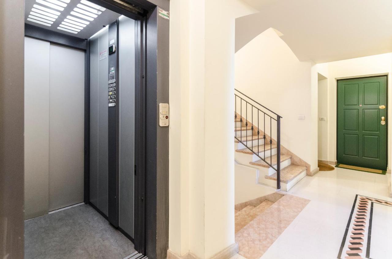Apartamento Flat 13: Elegante E Luminoso Con Terrazzo Privato Bolonia Exterior foto