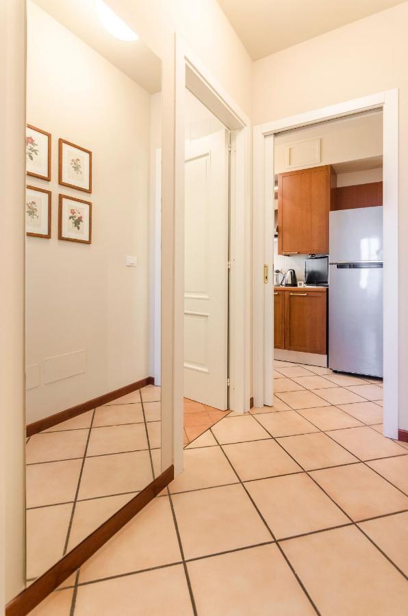 Apartamento Flat 13: Elegante E Luminoso Con Terrazzo Privato Bolonia Exterior foto