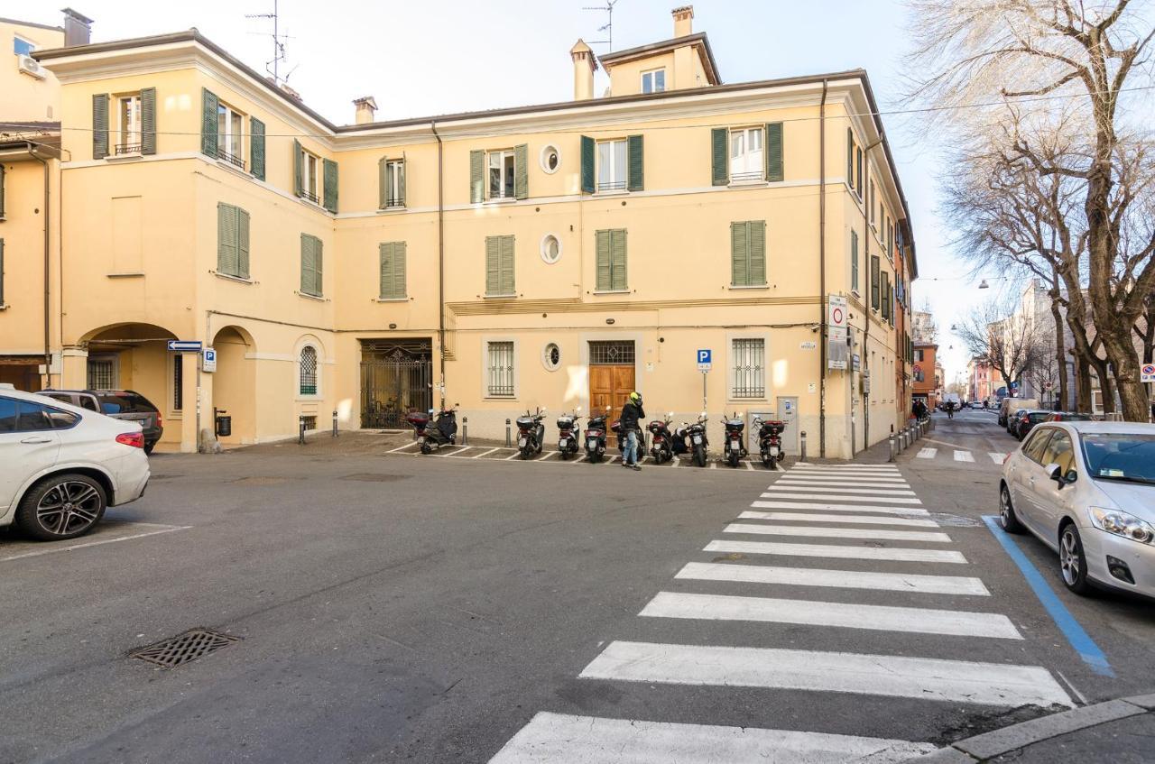 Apartamento Flat 13: Elegante E Luminoso Con Terrazzo Privato Bolonia Exterior foto