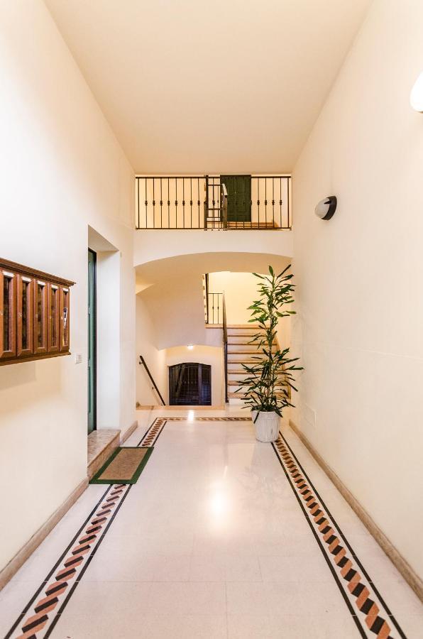 Apartamento Flat 13: Elegante E Luminoso Con Terrazzo Privato Bolonia Exterior foto