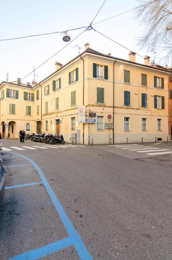 Apartamento Flat 13: Elegante E Luminoso Con Terrazzo Privato Bolonia Exterior foto