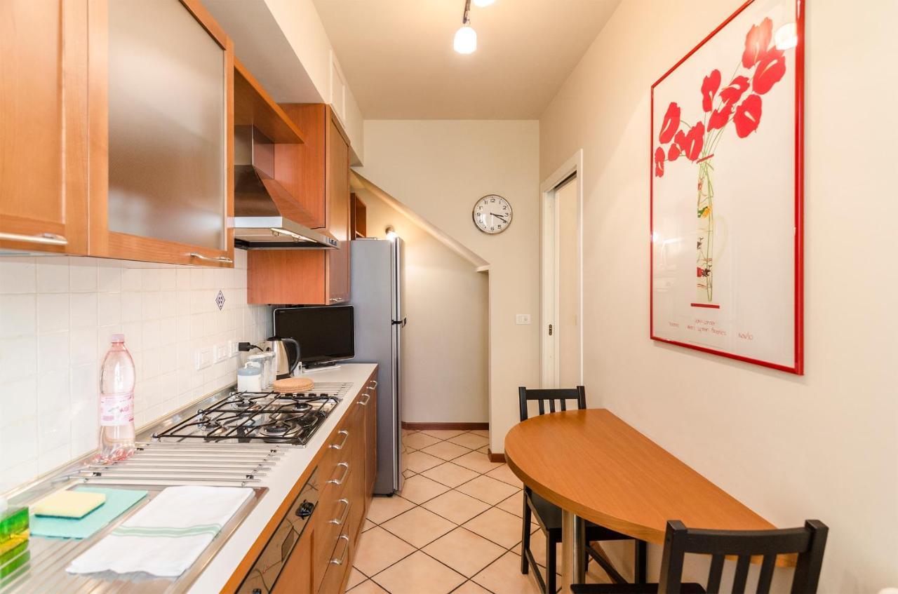 Apartamento Flat 13: Elegante E Luminoso Con Terrazzo Privato Bolonia Exterior foto